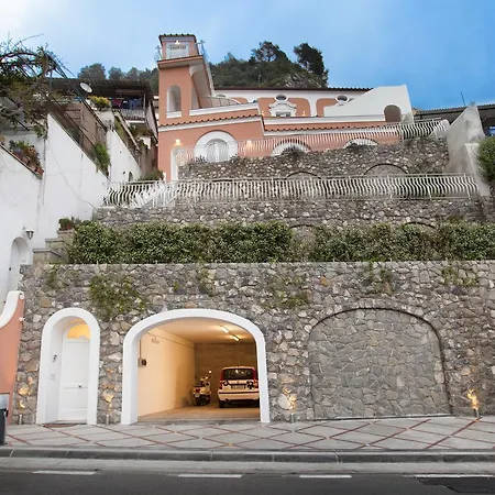 Il Moro Di בית הארחה