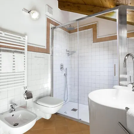 Il Moro Di بوسيتانو